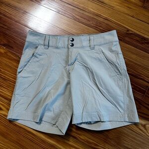 Columbia Women's Light Tan Hiking Shorts